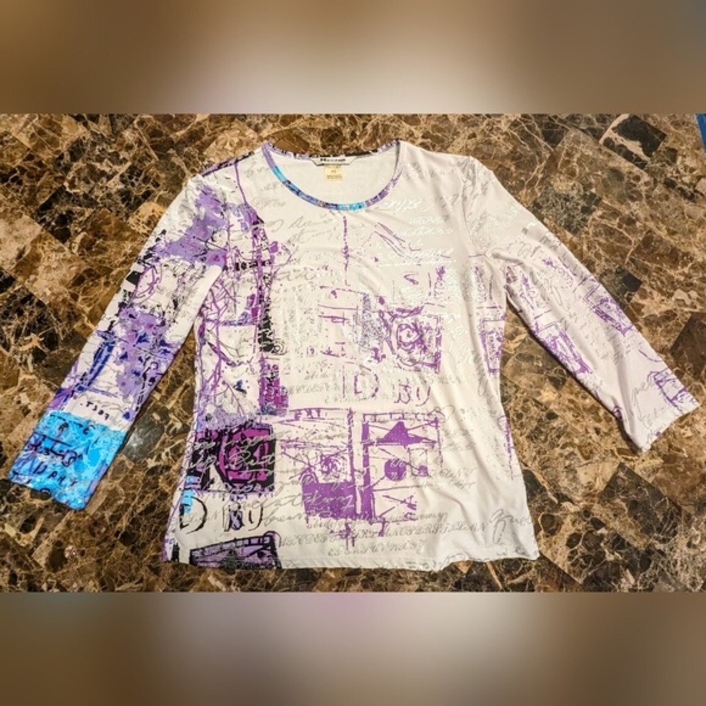 5/$25 Peter Nygard Shirt - Picture 3 of 6